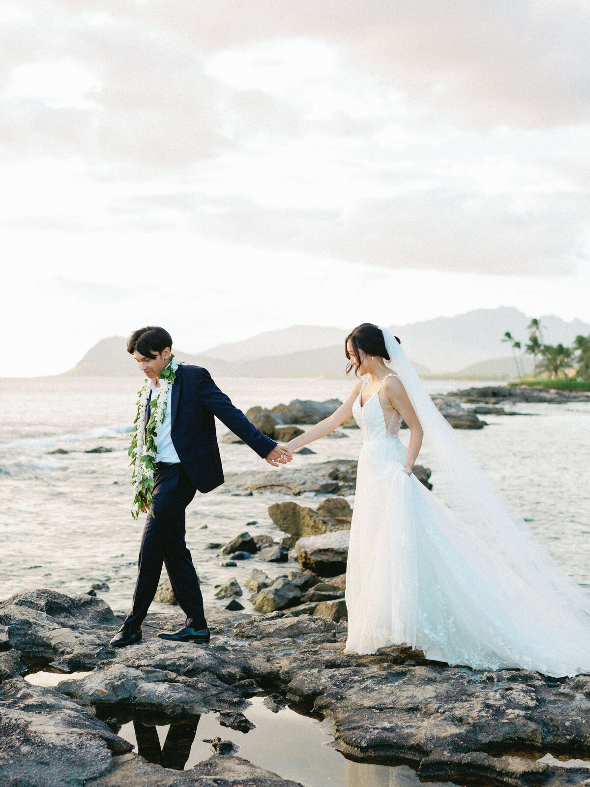 Hawaii Destination Wedding at The Four Seasons Oahu_Jennifer Trinidad_949