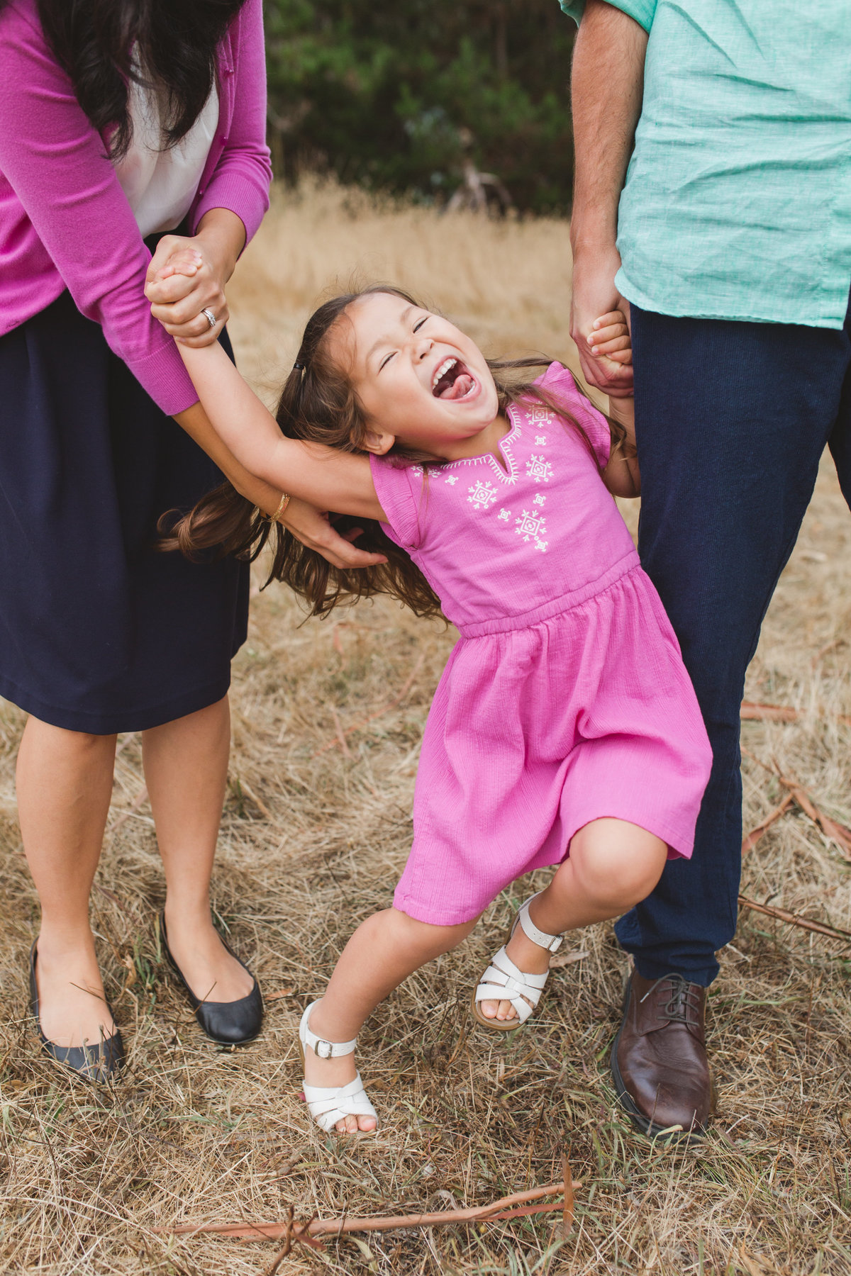 lifestyle family photographer in Pacific Grove