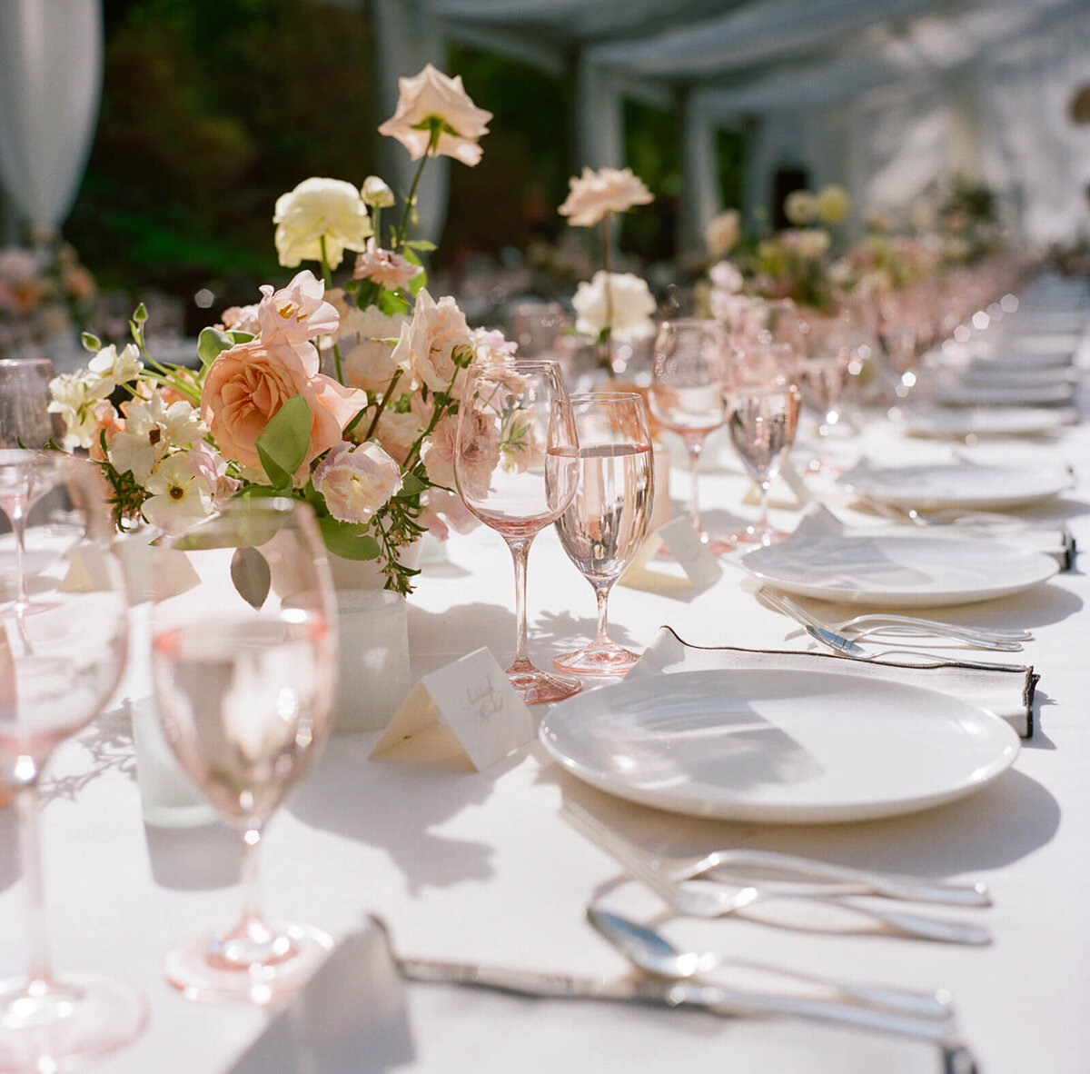26-pink-garden-wedding-cheekwood-modern-vintage-events