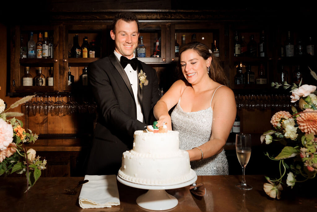 Sarah-Kevin-Gold-Wing-Photography-Vermont-Wedding-Grafton-Inn-Fall-Previews-99