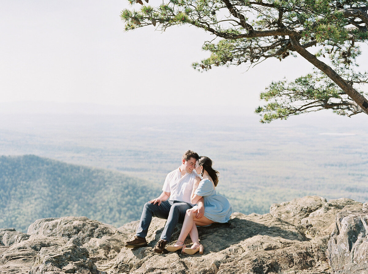 Liz_Eric_Shenandoah_Ravens_Roost_Virginia_Engagement_Megan_Harris_Photography_Edit_-110