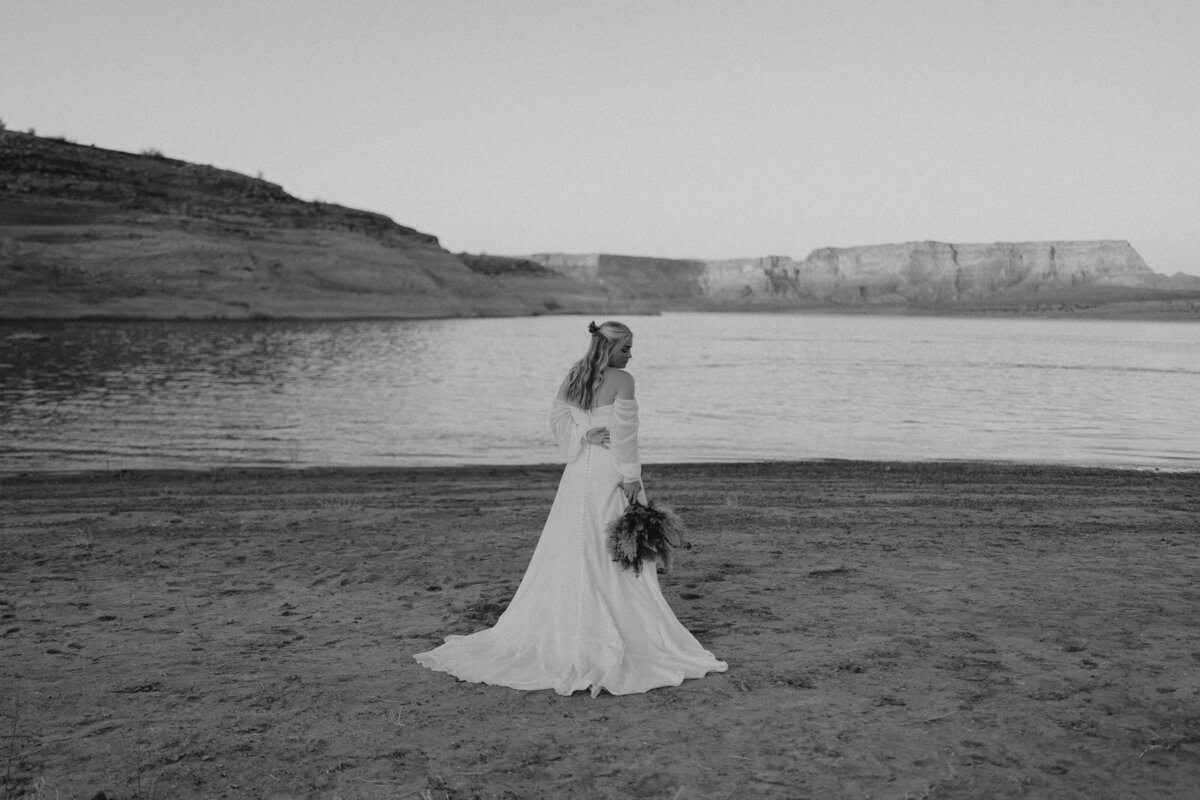 R + M _ Destination Wedding _ Lake Powell _ Utah-800