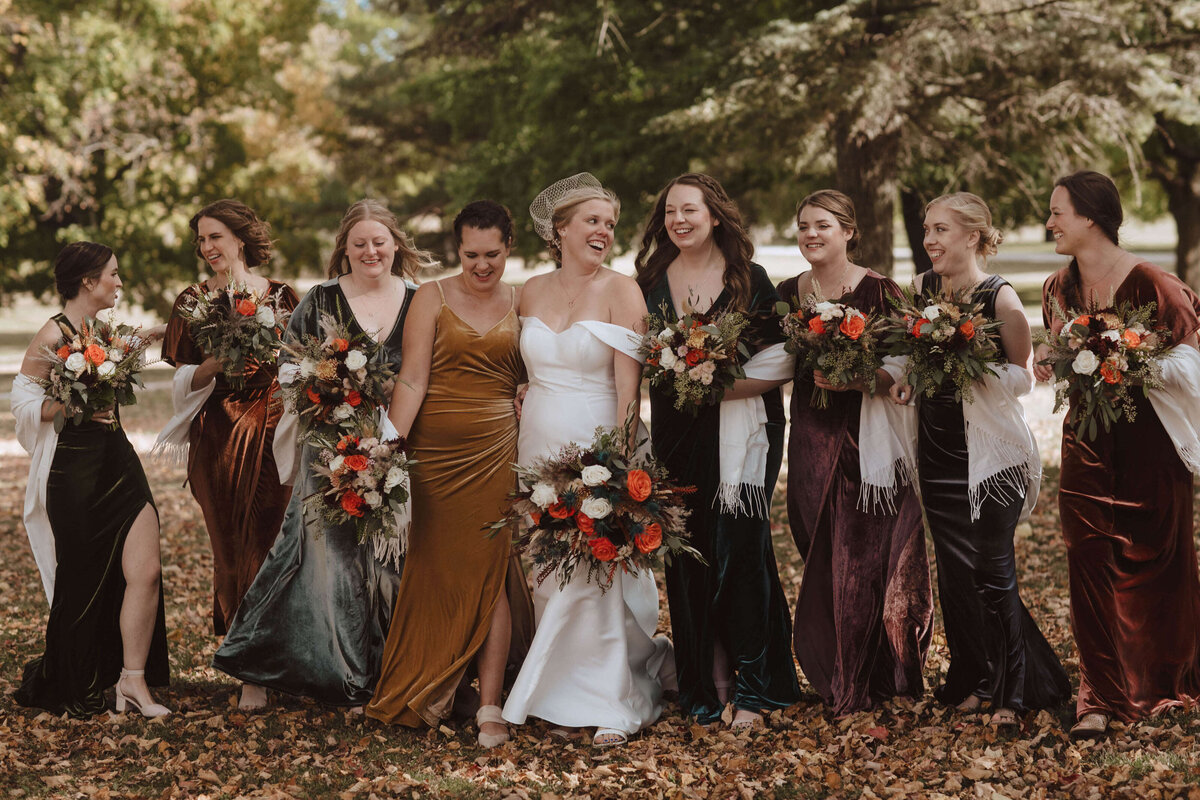 two-rivers-sepia-chapel-wedding-nikki-n-photography-219