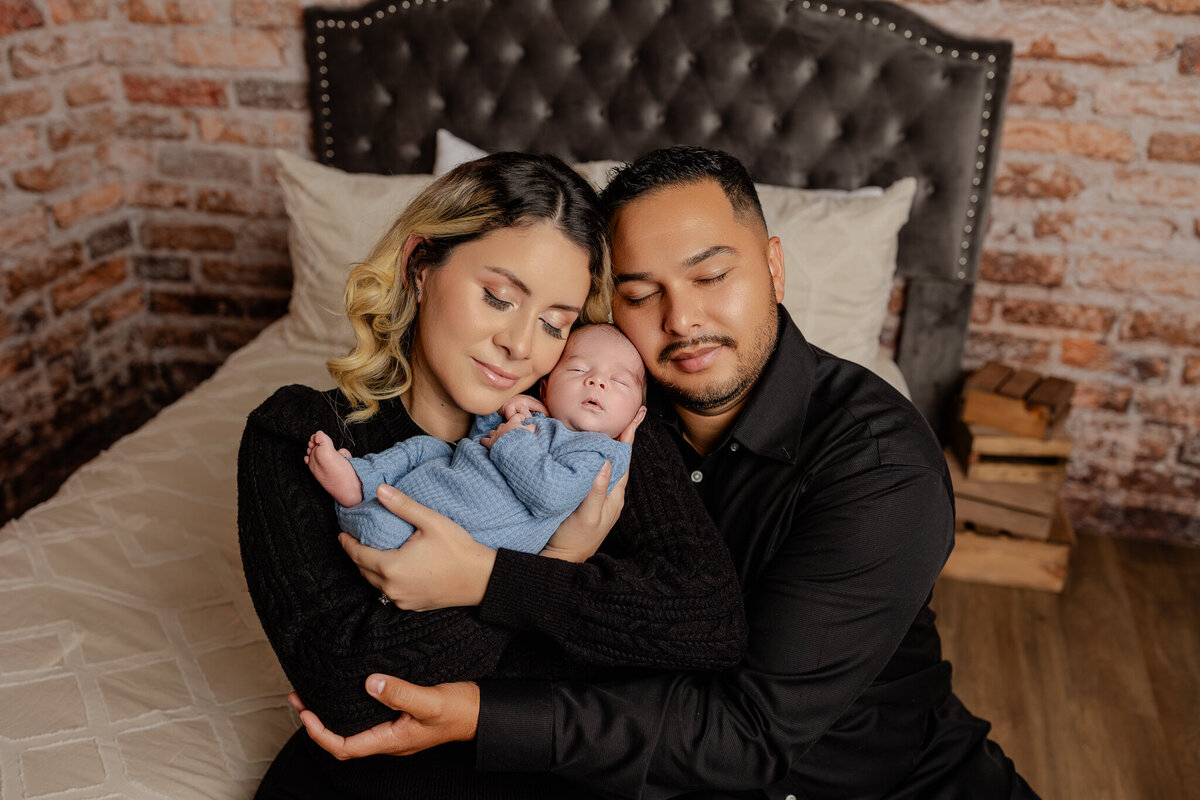 NWA newborn photographer, newborn portraits NW Arkansas