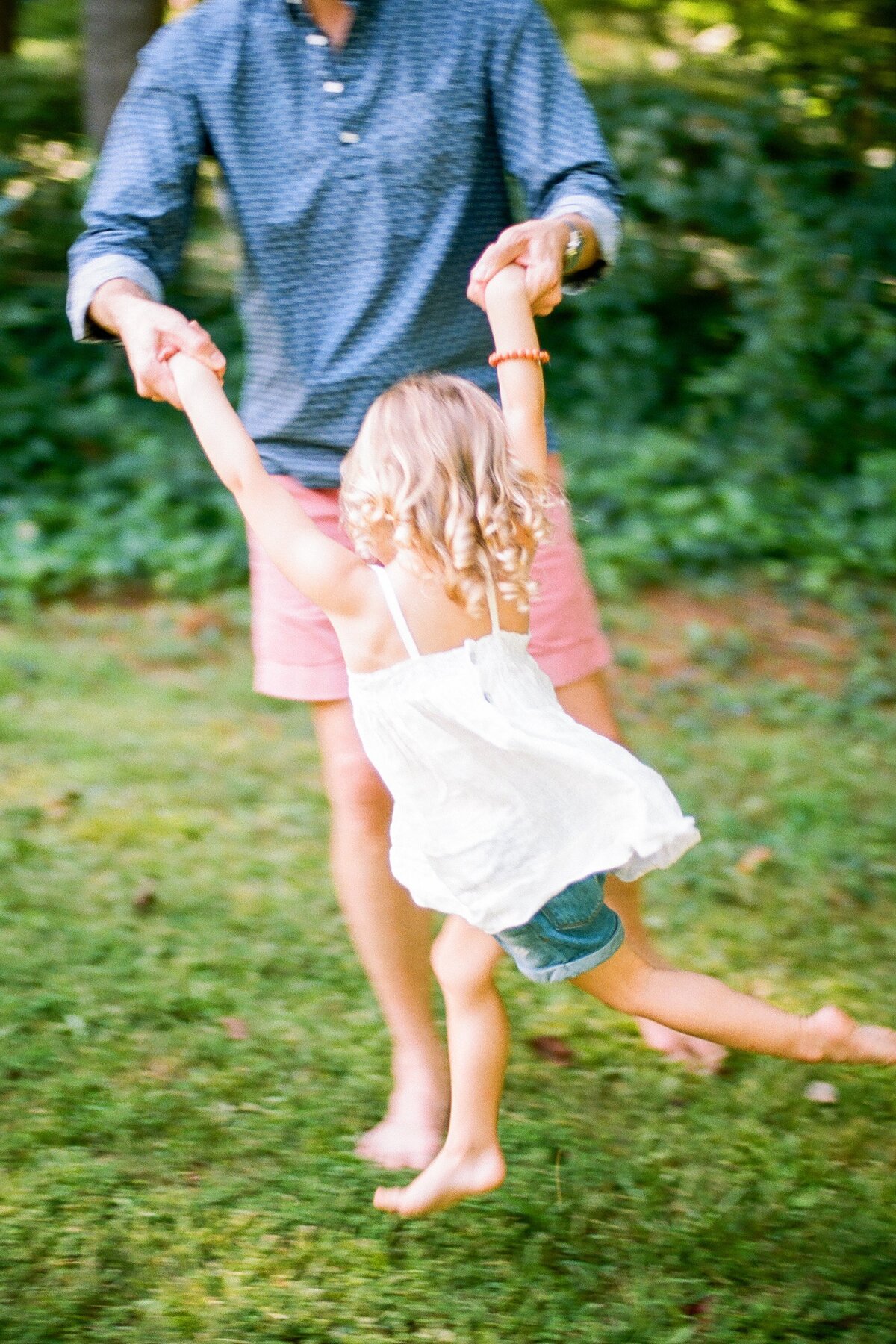 backyard-summer-family-photos-amy-nicole-photography-0012