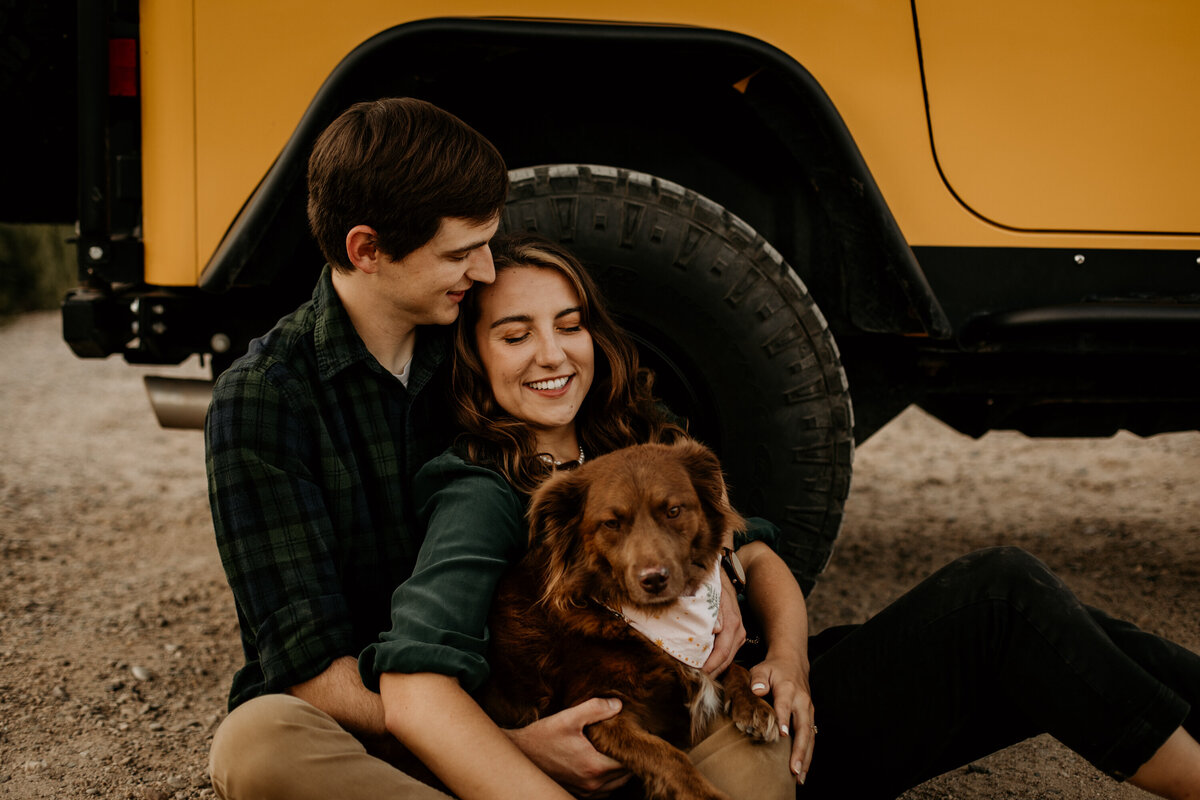 Sandia-Foothills-Jeep-Engagement-Photos-New-Mexico-39