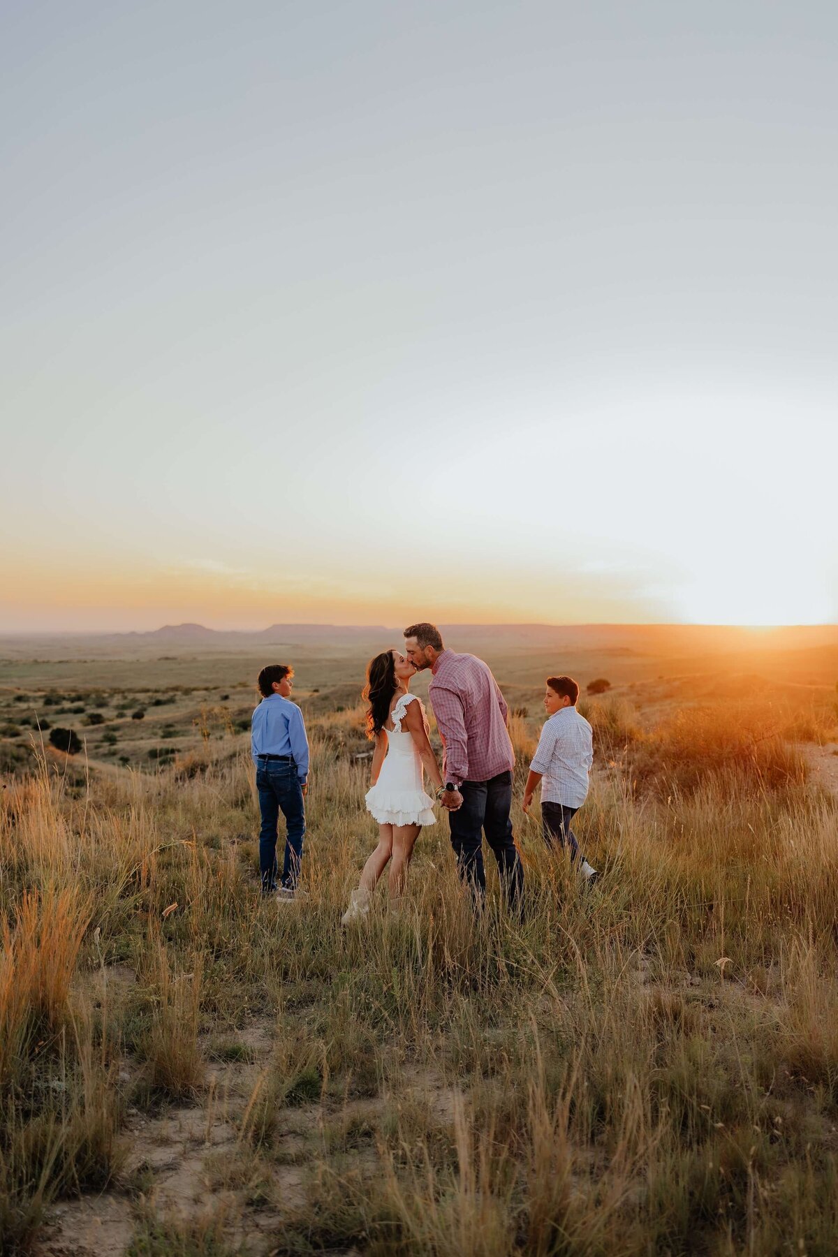 texas-sunset-family