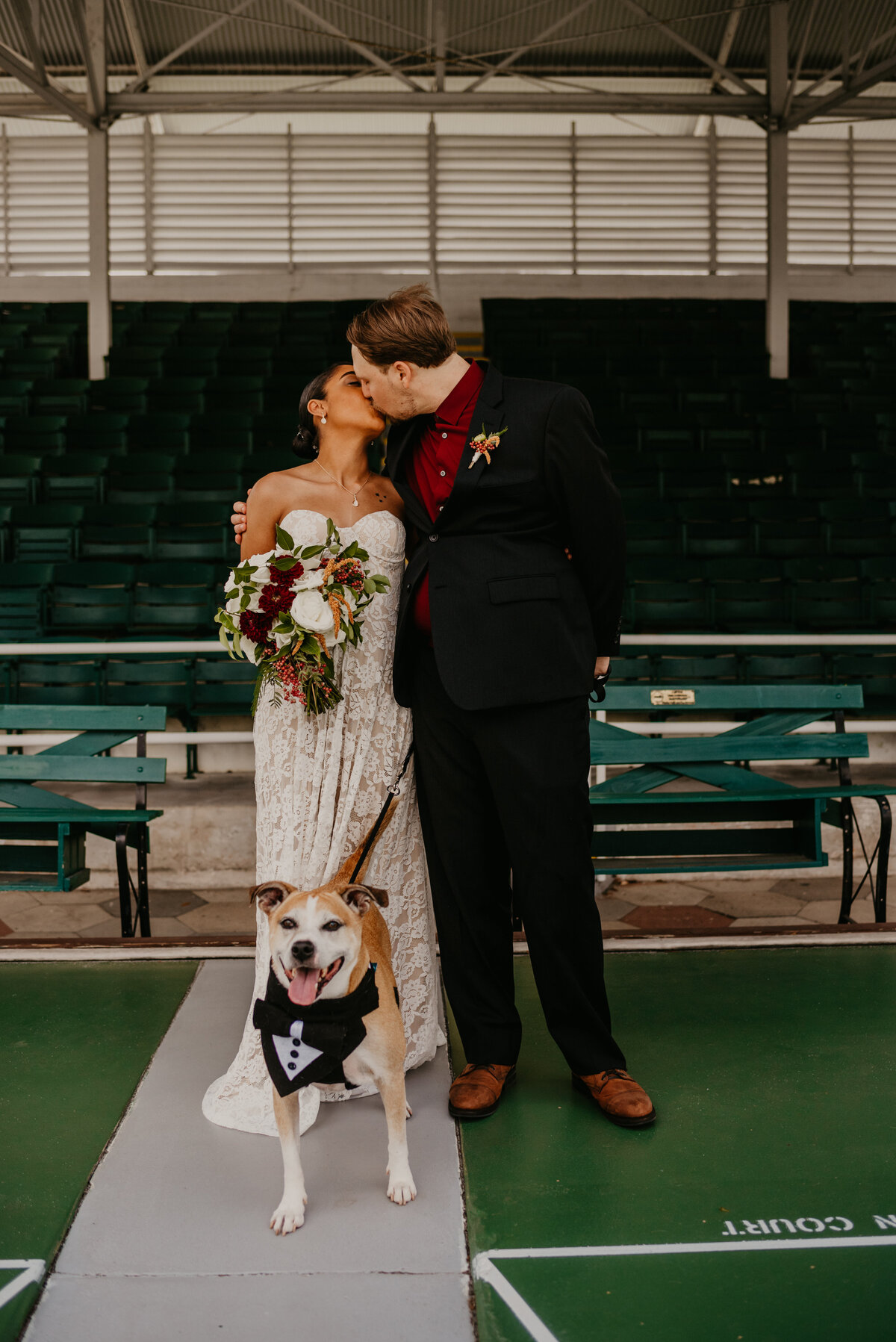 mariah-lacy-photo-st-pete-shuffleboard-elopement-chantilly-planners-18