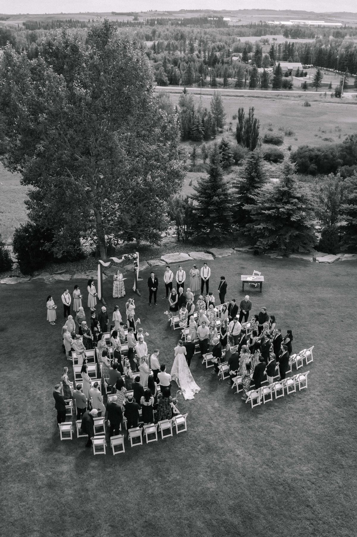 overview-of-wedding-ceremony-nika-helgeson-photography