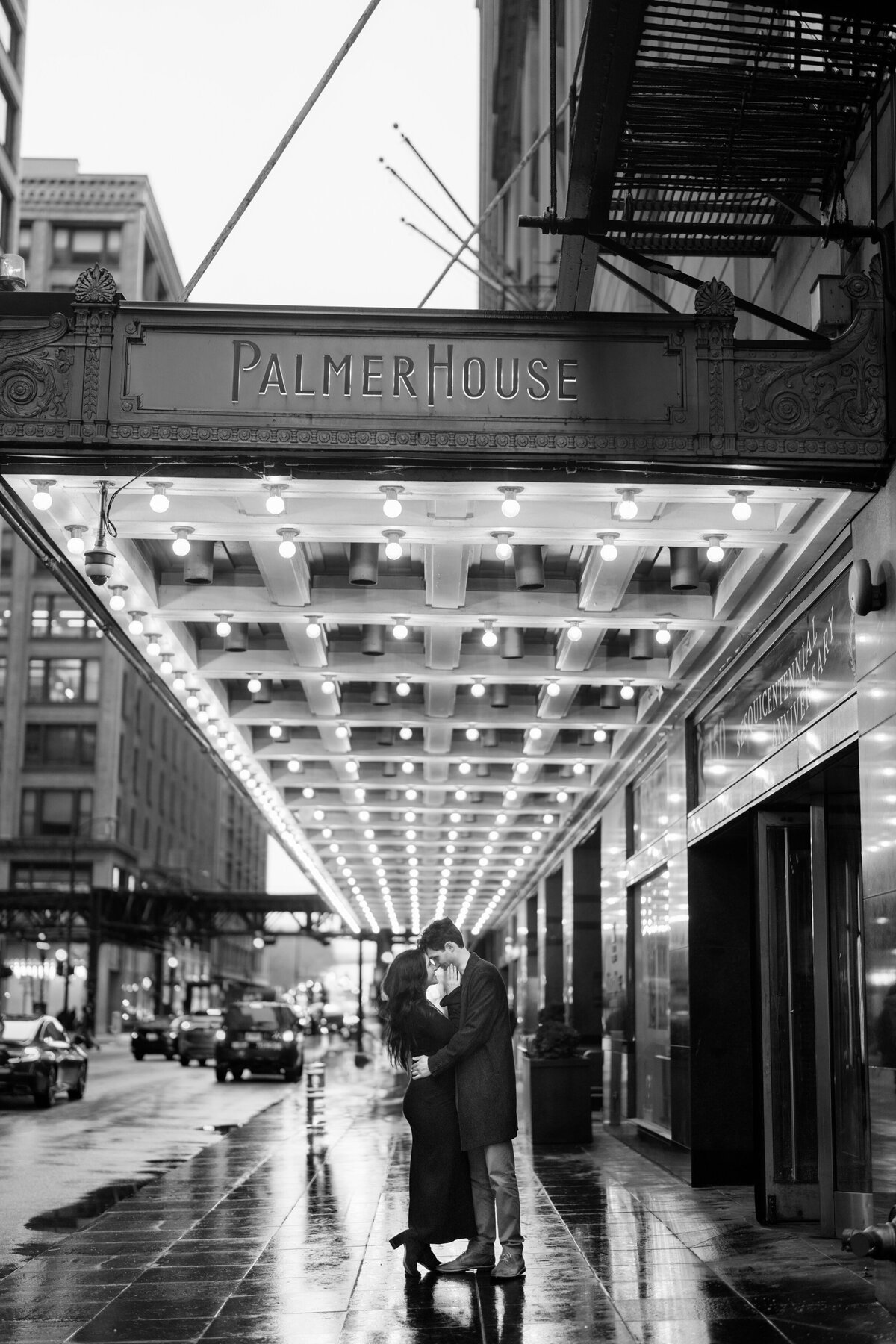 Aspen-Avenue-Chicago-Wedding-Photographer-Hilton-Palmer-House-Vintage-Hotel-Timeless-Editorial-FAV-46