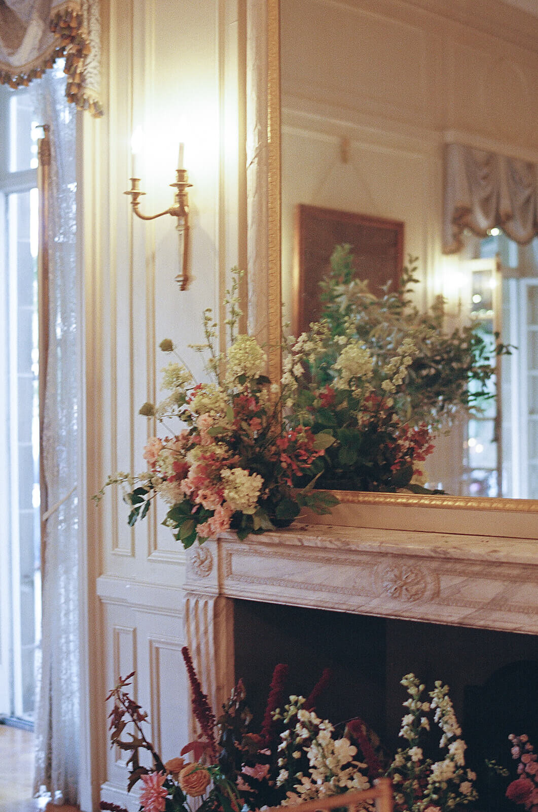 glen-manor-house-summer-wedding-florals-3