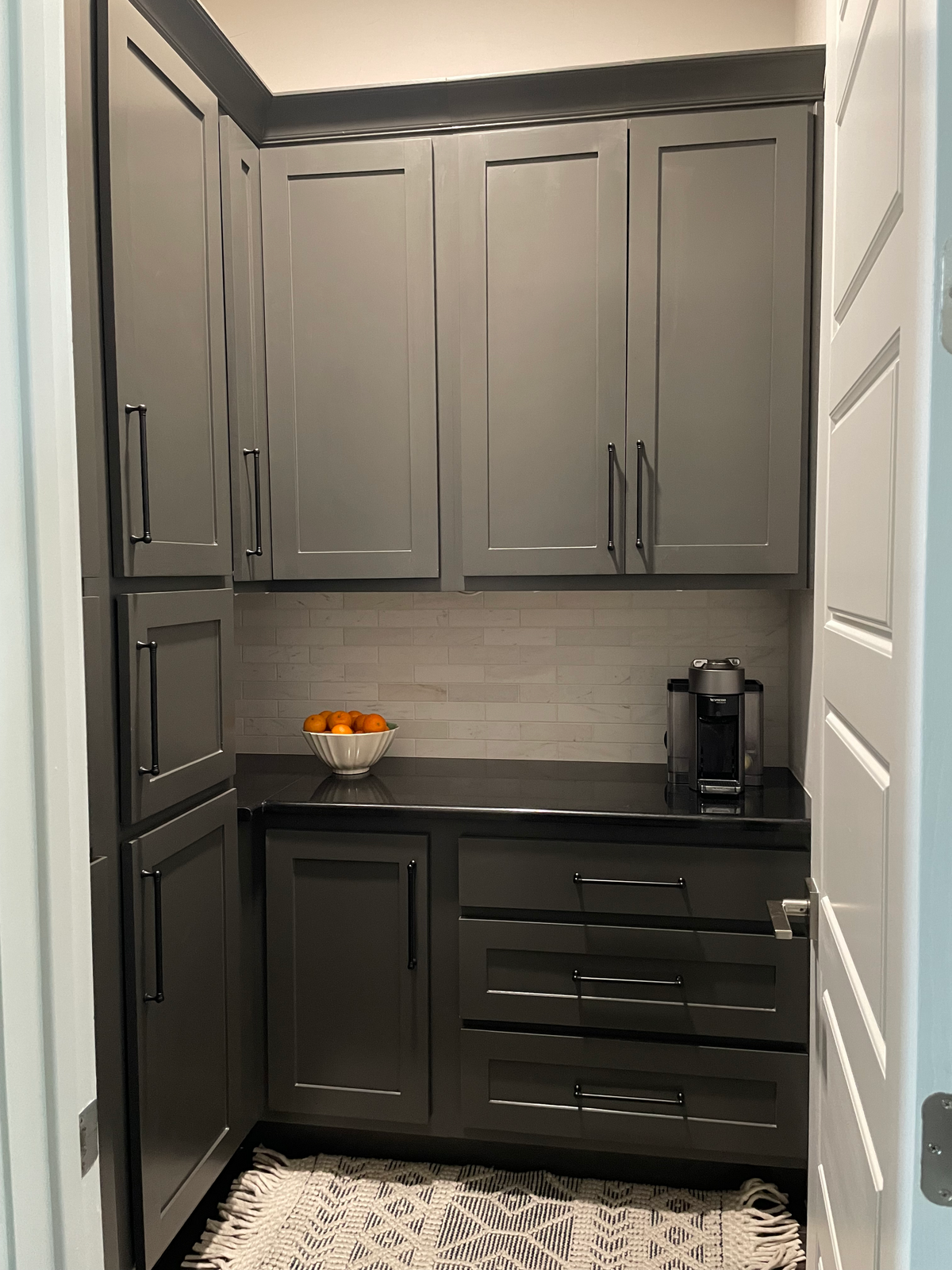 dusti j design gray abinets