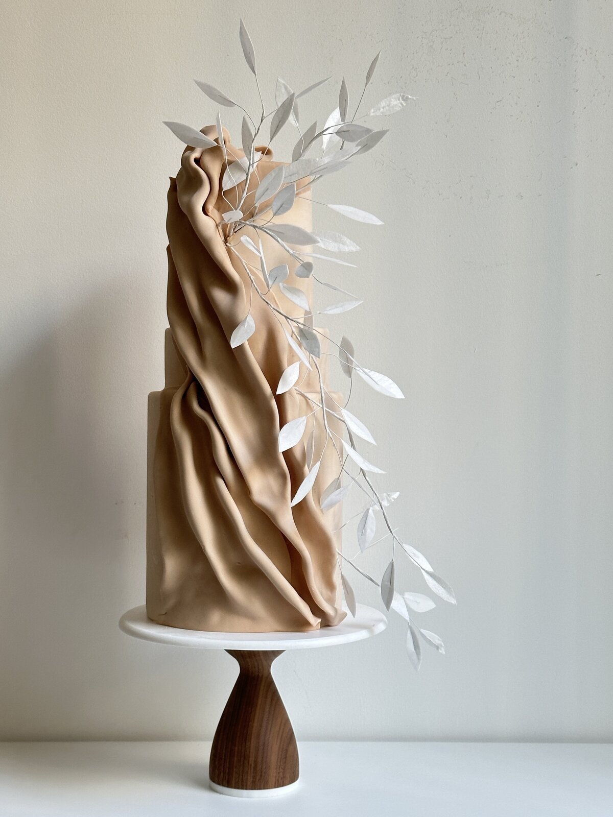 fondantfabricweddingcake