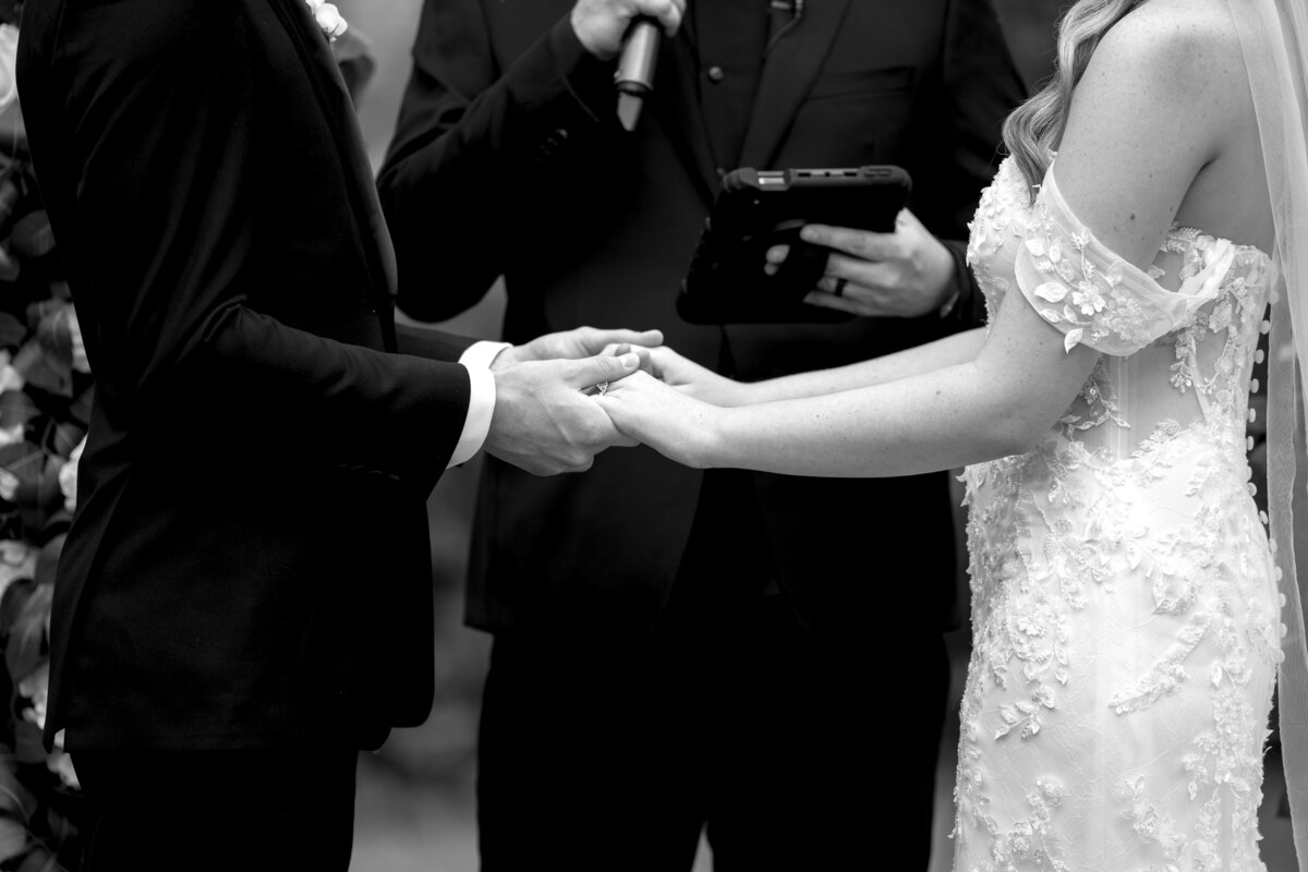 Nicole & Lucas Wedding Samples-167
