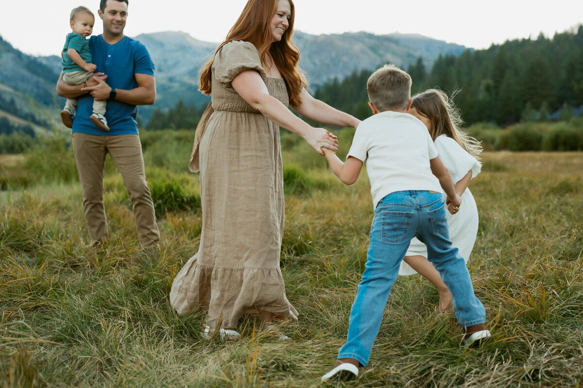 Lake Tahoe-Family-Photographer-61