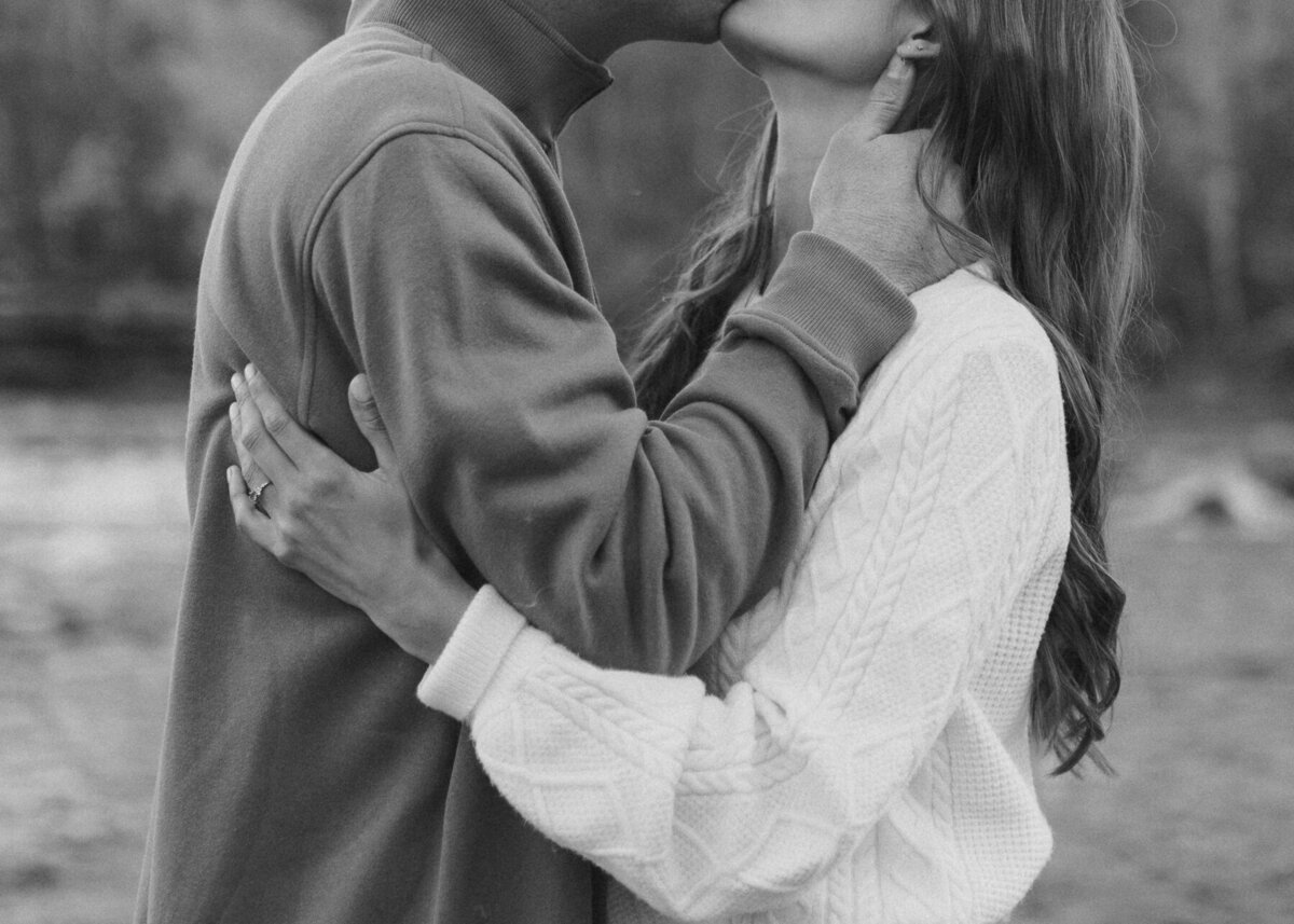 L&S - Minneapolis Minnesota Engagement Photographer-26