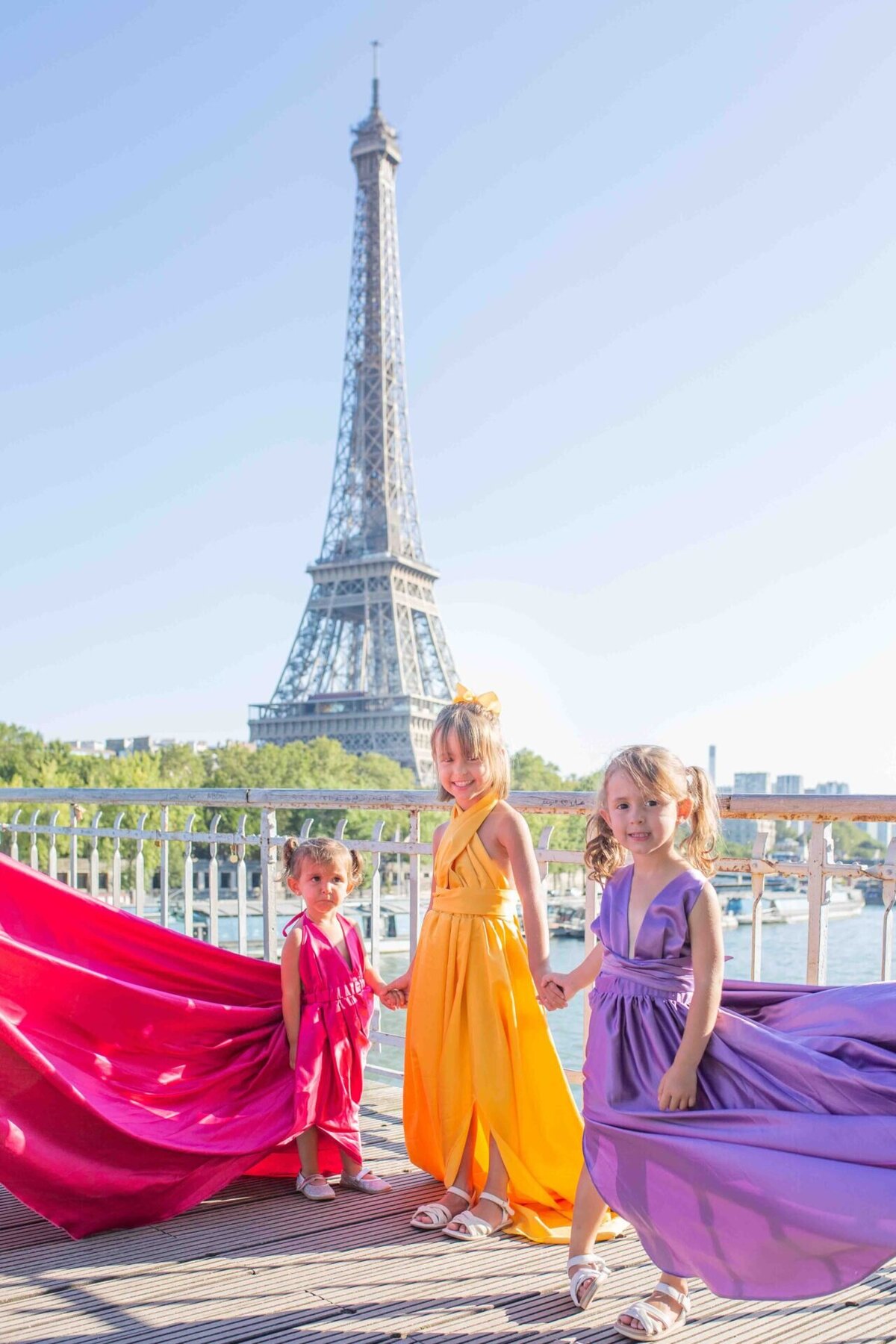 family-photoshoot-in-paris-with-flying-dresses-5