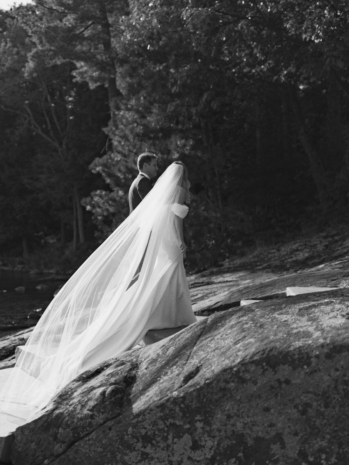 AshleyPigottEvents-Wedding-Emily&Conrad-Muskoka-LakeJoseph-035