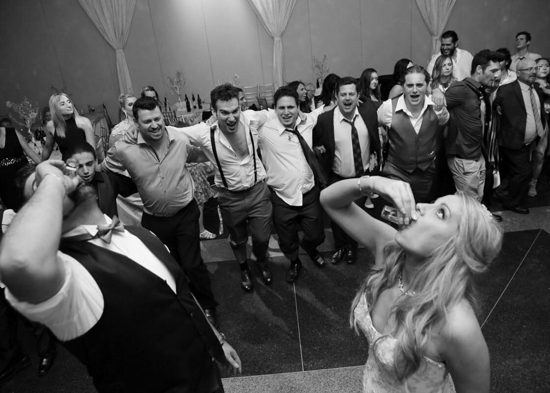 wedding-guest-dancing-reception-fun-photo