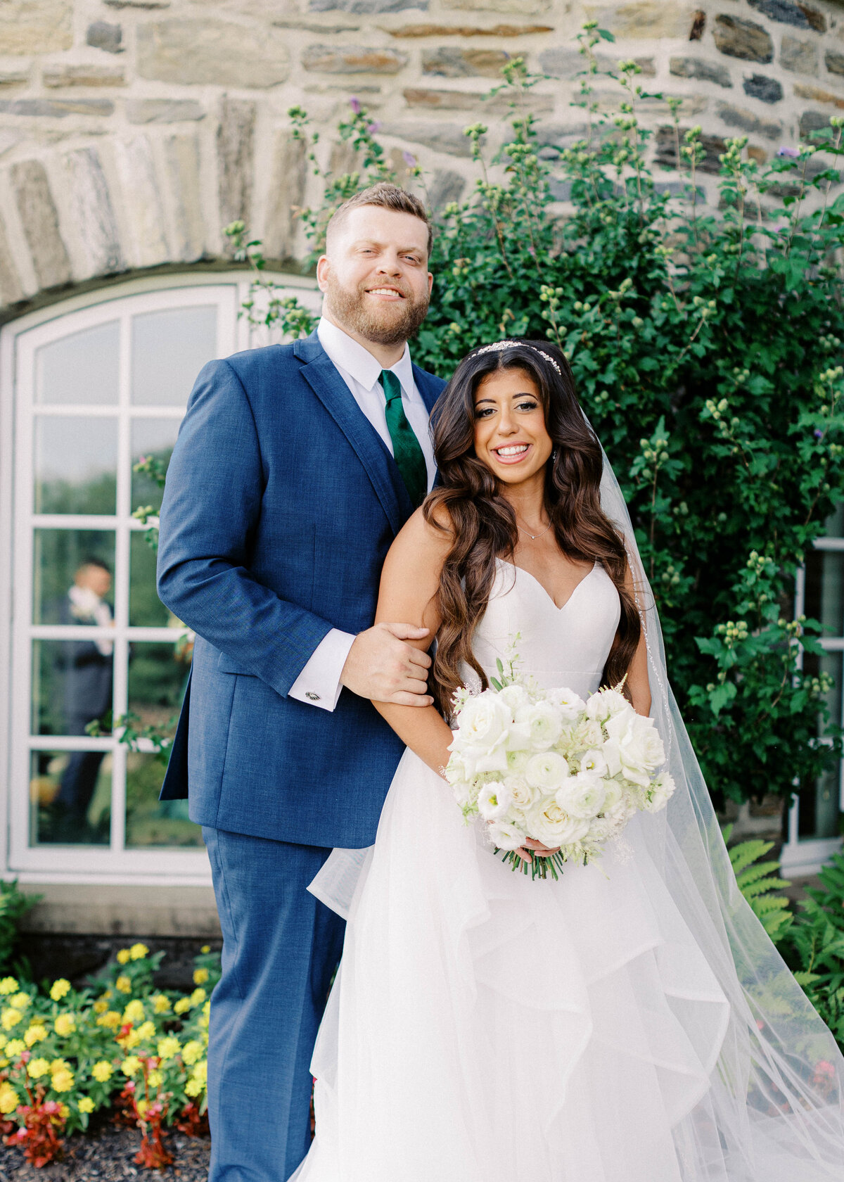 Huntingdon-Valley-Country-Club-Wedding-Bride-Groom-Photos_055