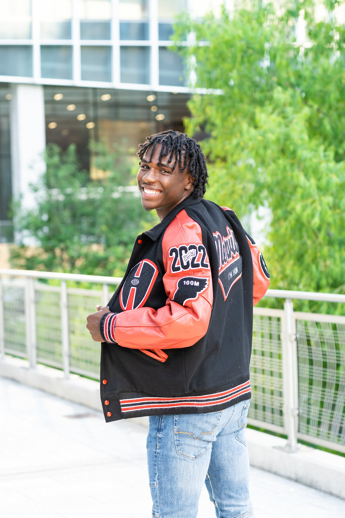 Austin-Texas-Senior-Photographer-LaKendra-Franklin-Photography-Devin N-23