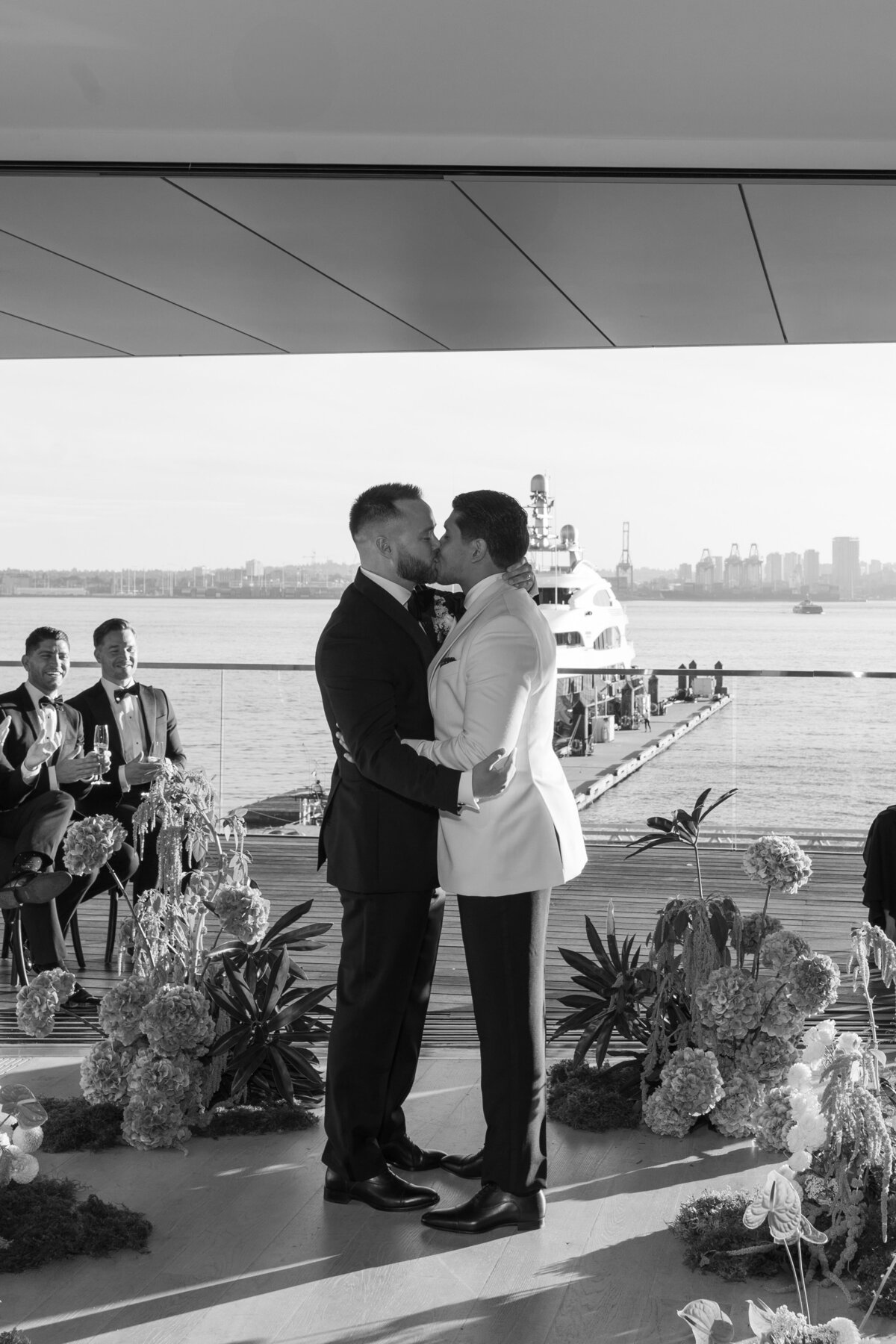 kathryn-mclaren-photo-the-polygon-vancovuer-queer-wedding-514
