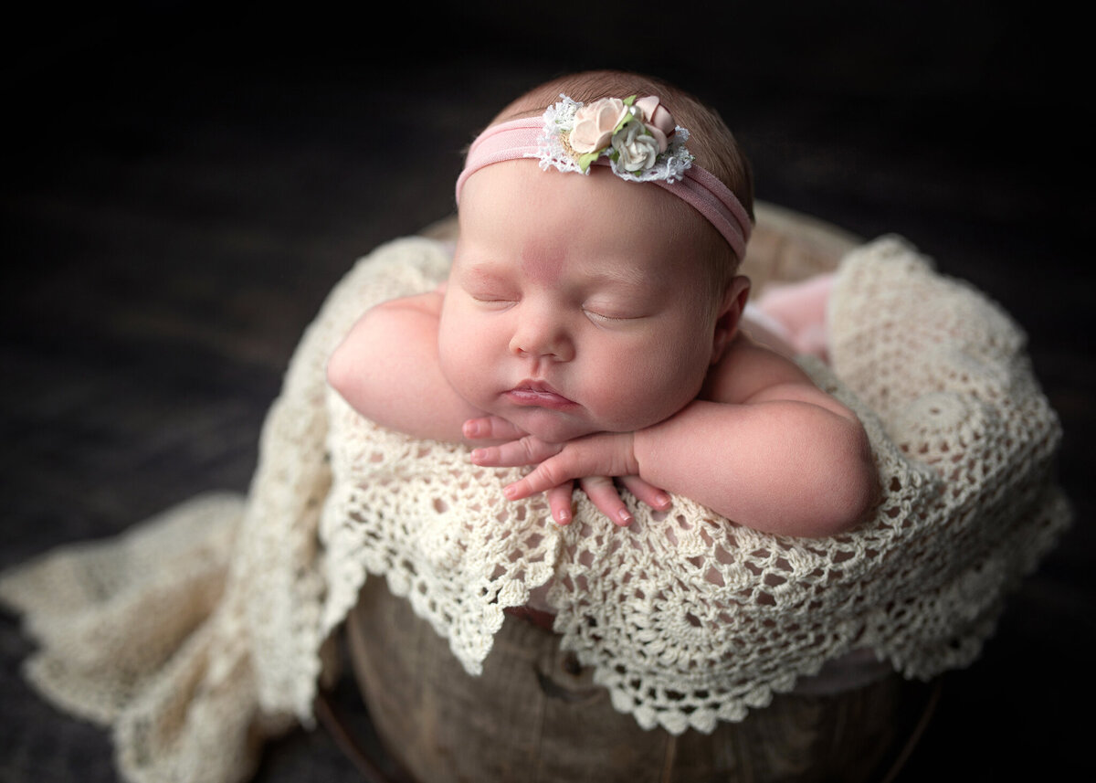 Ft-Fort-Worth-Newborn-Photographer-Alvarado-Burleson-Joshua-Cleburne-Mansfield-Crowley-Arlington-Newborn-Photographer-photography-baby-studio