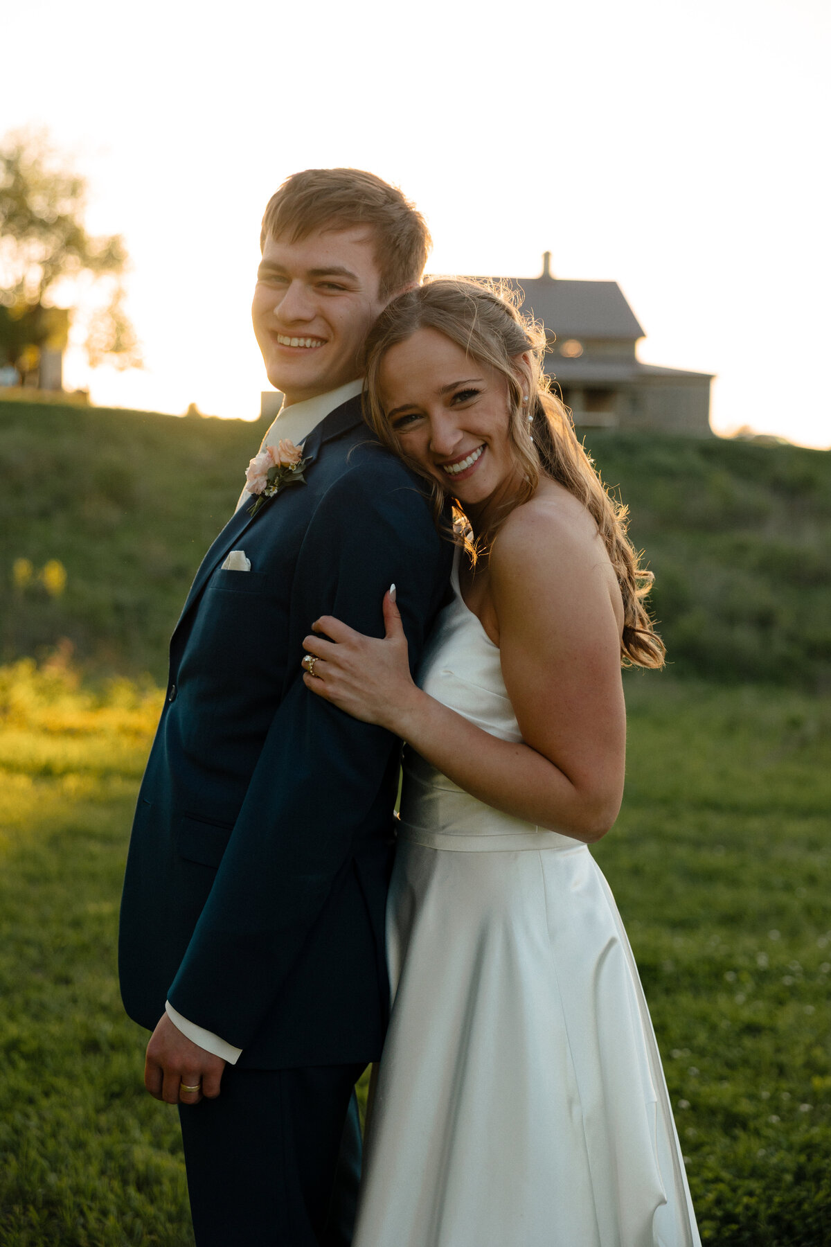 Sydney and Brant's Rustic Midwest Wedding Photography-703