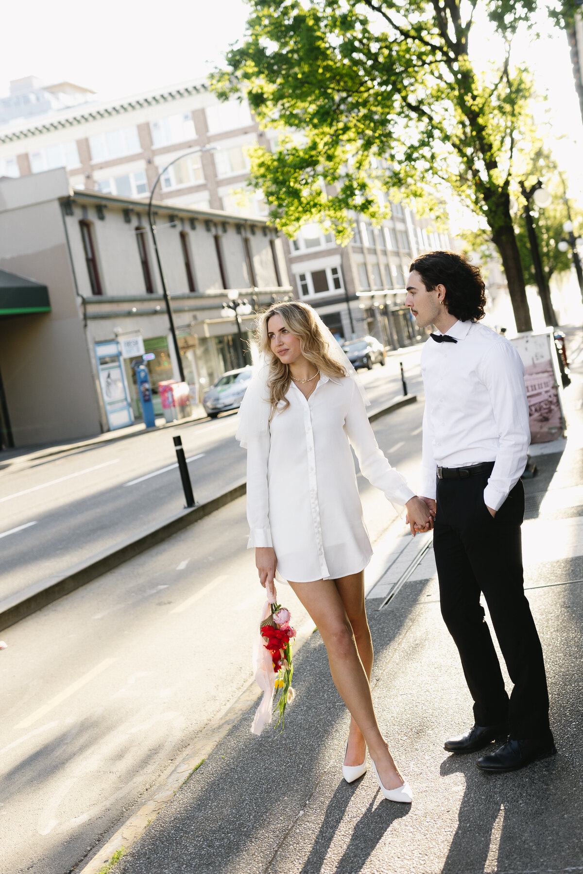 emily&spencer_victoria_vancouver_island_british_columbia_downtown_anti_bride_elopement_bright_florals_classy_modern_timeless_editorial_elegant_couple_wedding_photographer_photography_by_taiya118