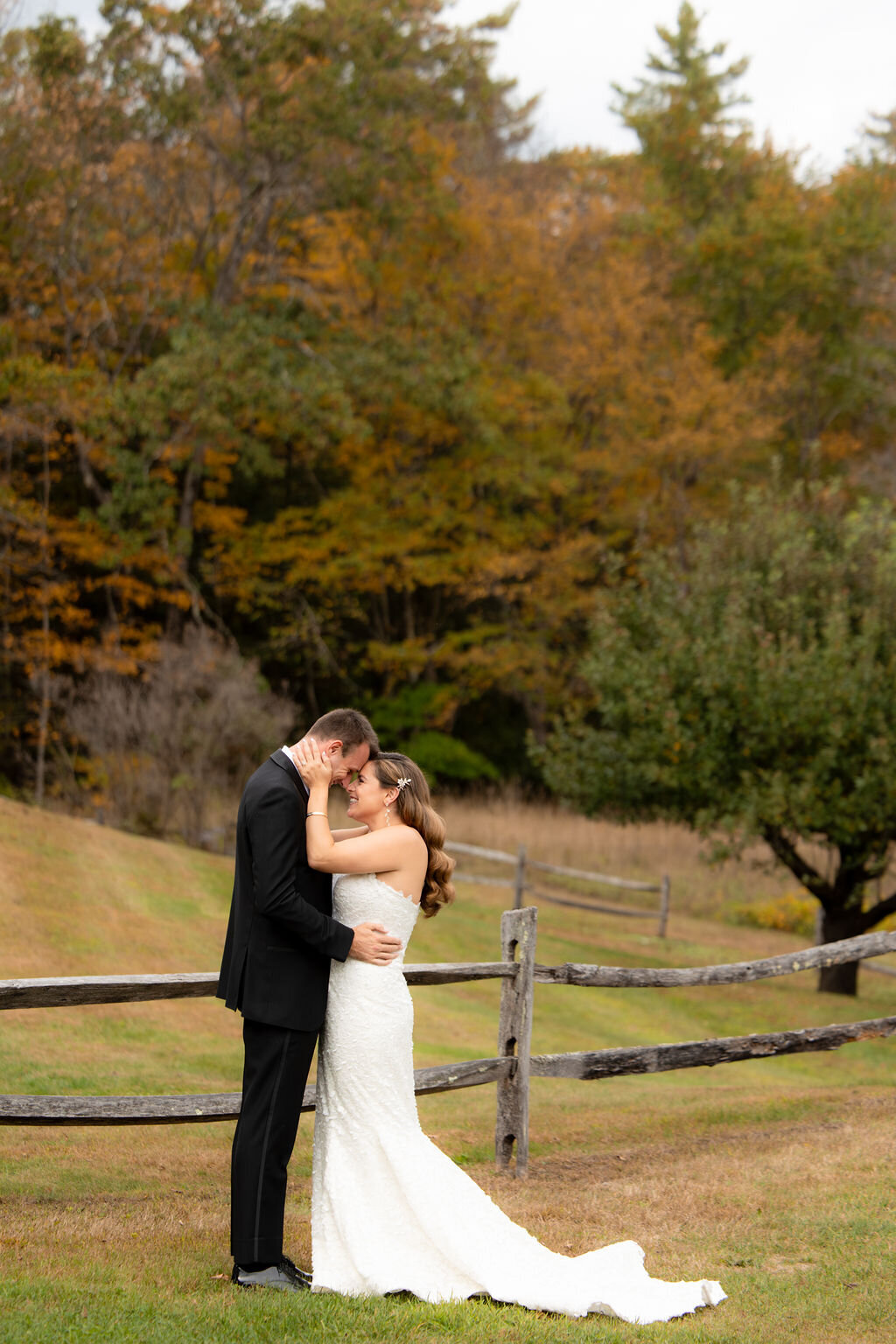 Sarah-Kevin-Gold-Wing-Photography-Vermont-Wedding-Grafton-Inn-Fall-Previews-32
