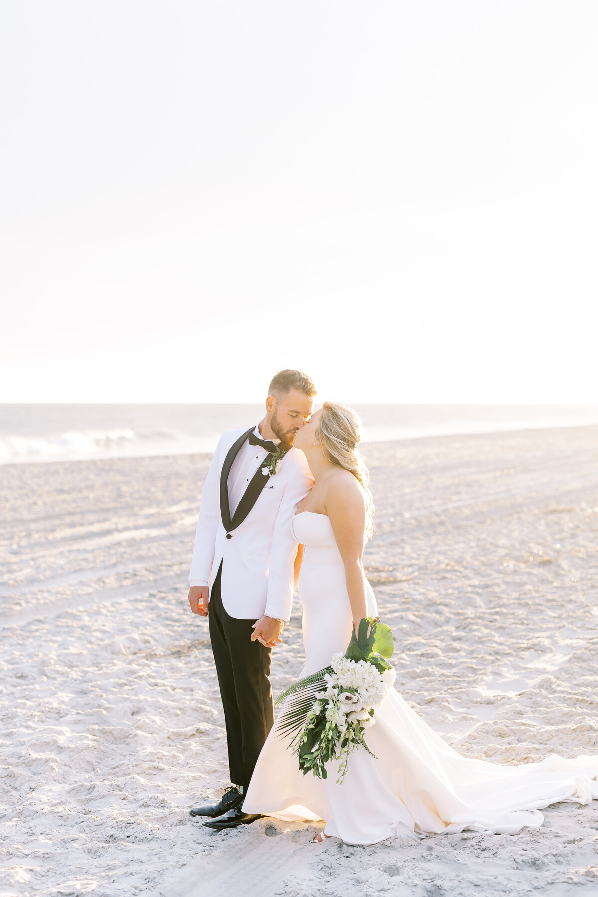 Morgan+Hunter.WeddingSneaks-53