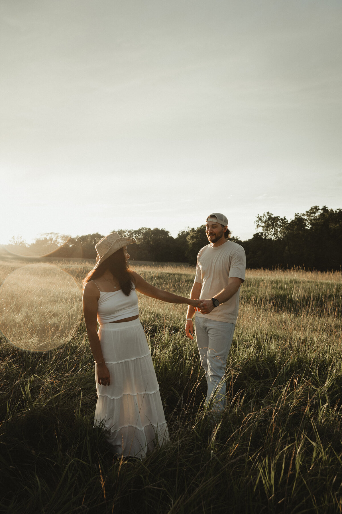 Wildflowercouplessessionwithtruck_emilyarwinephoto-178