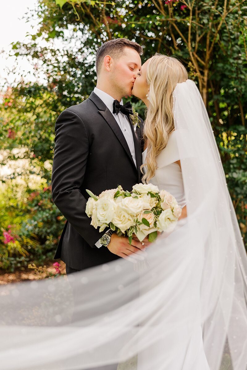 Wedding Party Portraits at Evansville Country Club186