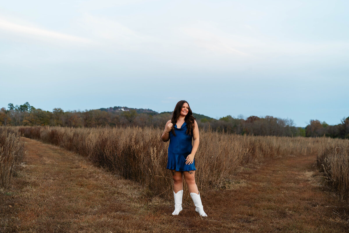 little-rock-wedding-black-white-photo-bride-groom-smiling-happy-wedding-tiffany-and-co-earrings-