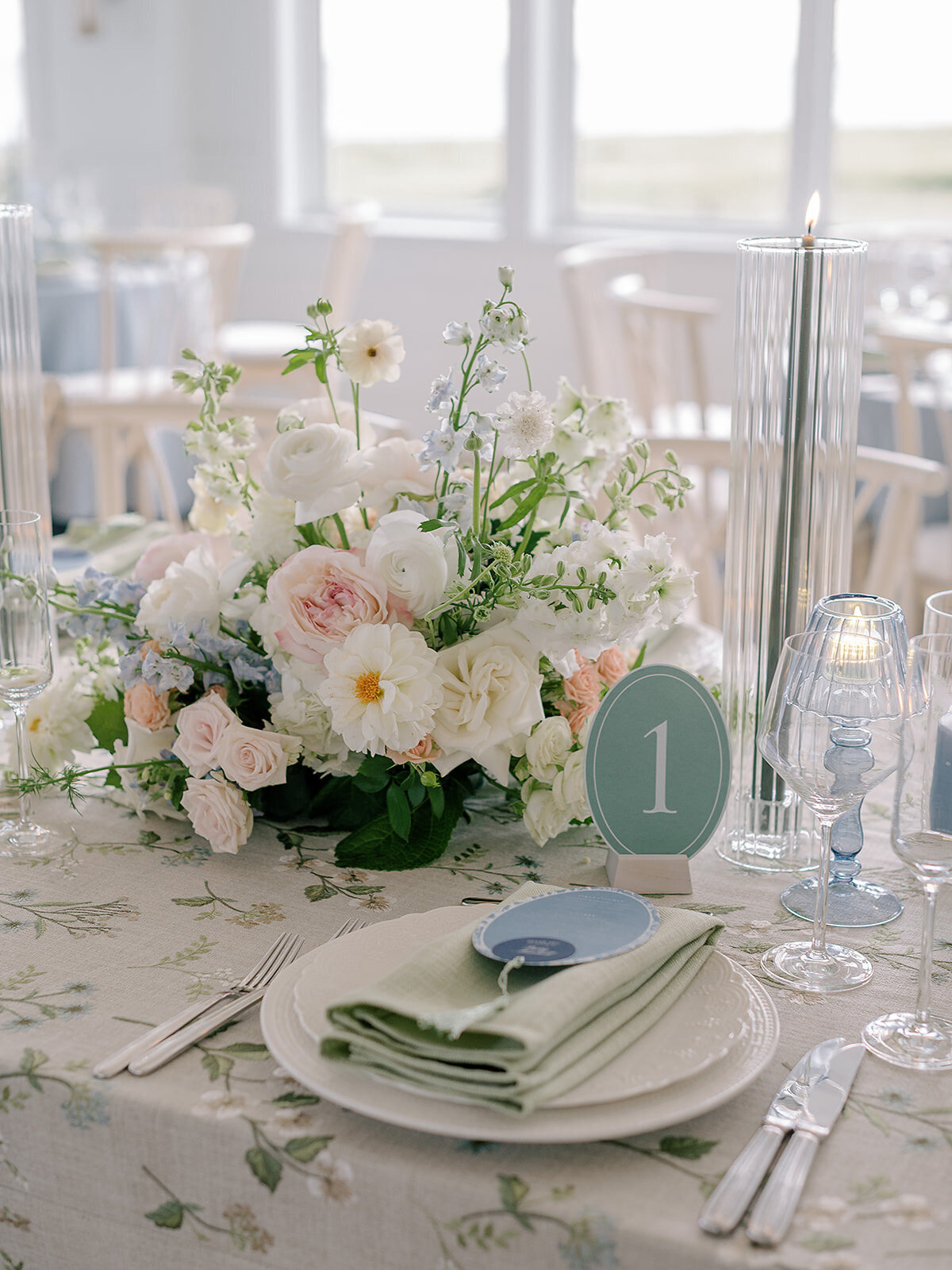 Kate_Murtaugh_Events_Cape_Cod_wedding_planner_reception_centerpiece
