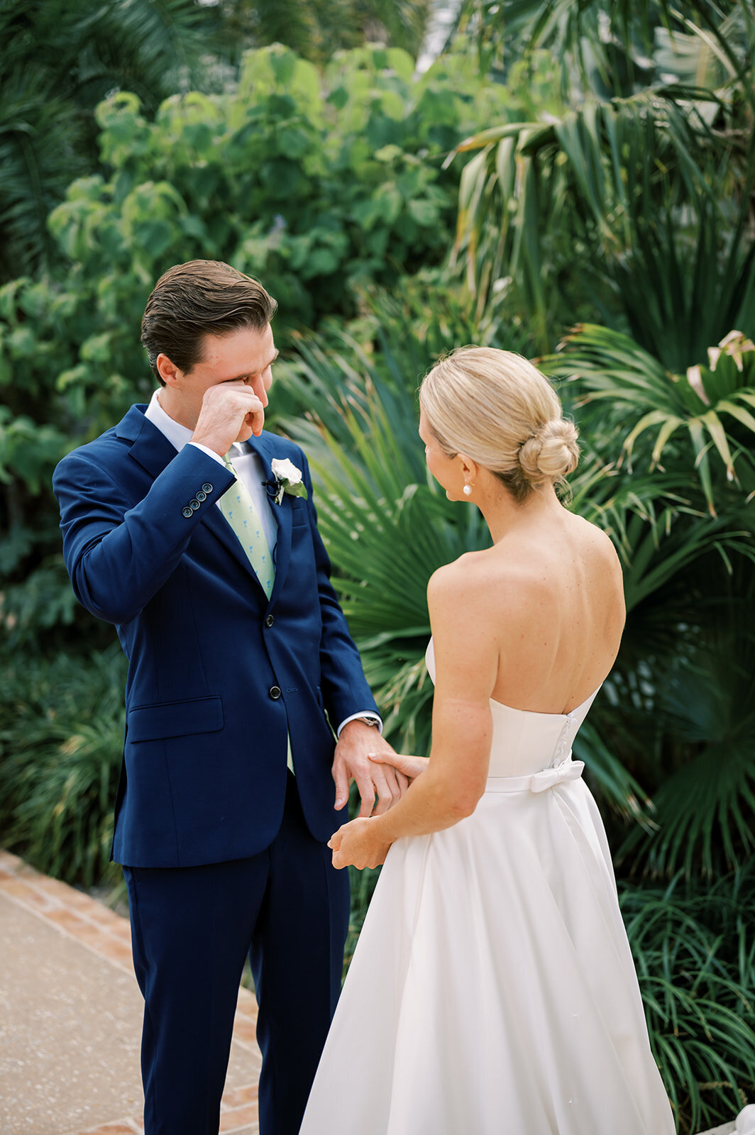 Palm Beach Jupiter Vero Beach wedding planner wedding design wedding coordination Florida wedding full service wedding planner full service wedding management South Florida wedding colorful wedding design partial wedding planner coastal wedding 4