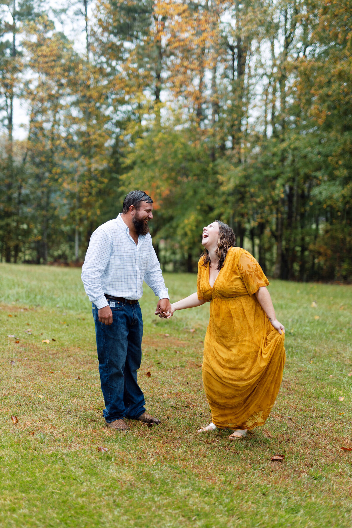 Sarah Limbert Photography Powder Springs, Georgia rainy maternity motherhood session