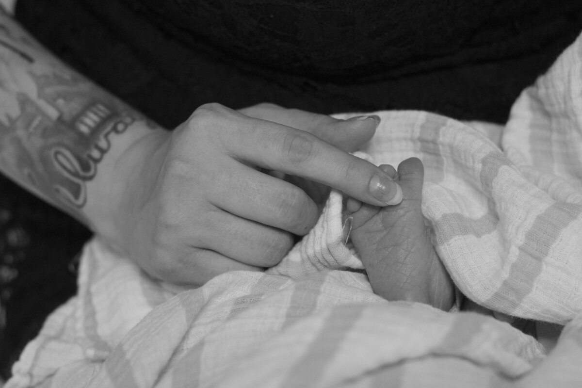 Luna's Newborn Photos_2024_016