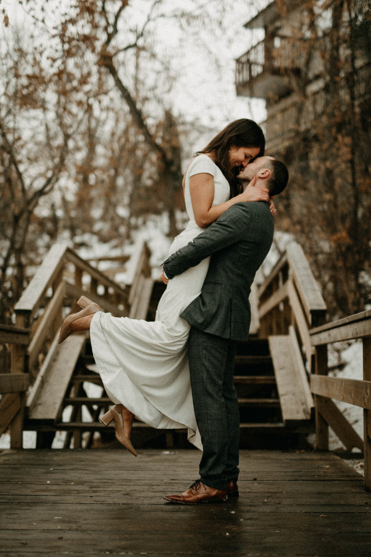 Revel Ash Studio - Winter Wedding - Classic Contemporary-11