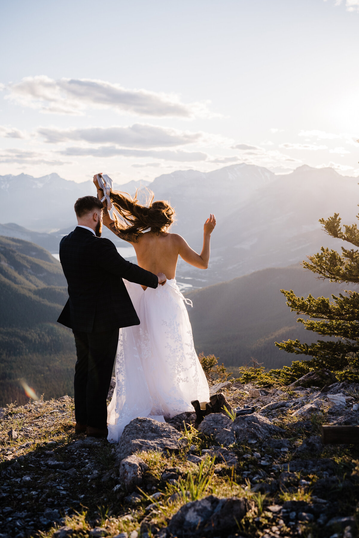 kananaskis-sunset-hiking-elopement-1