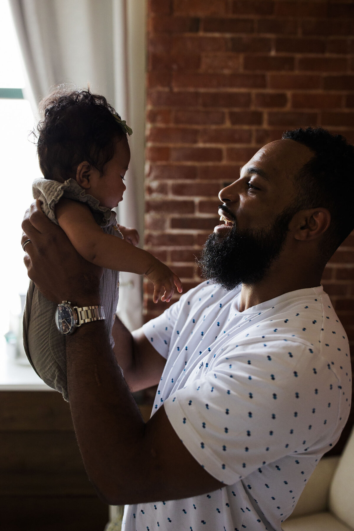 candid-natural-boston-newborn-family-photographer-zev-fisher-114