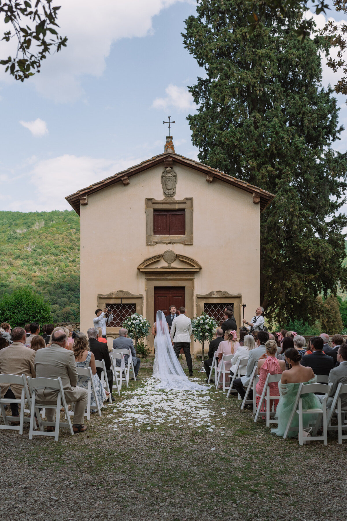intimate-tuscany-wedding