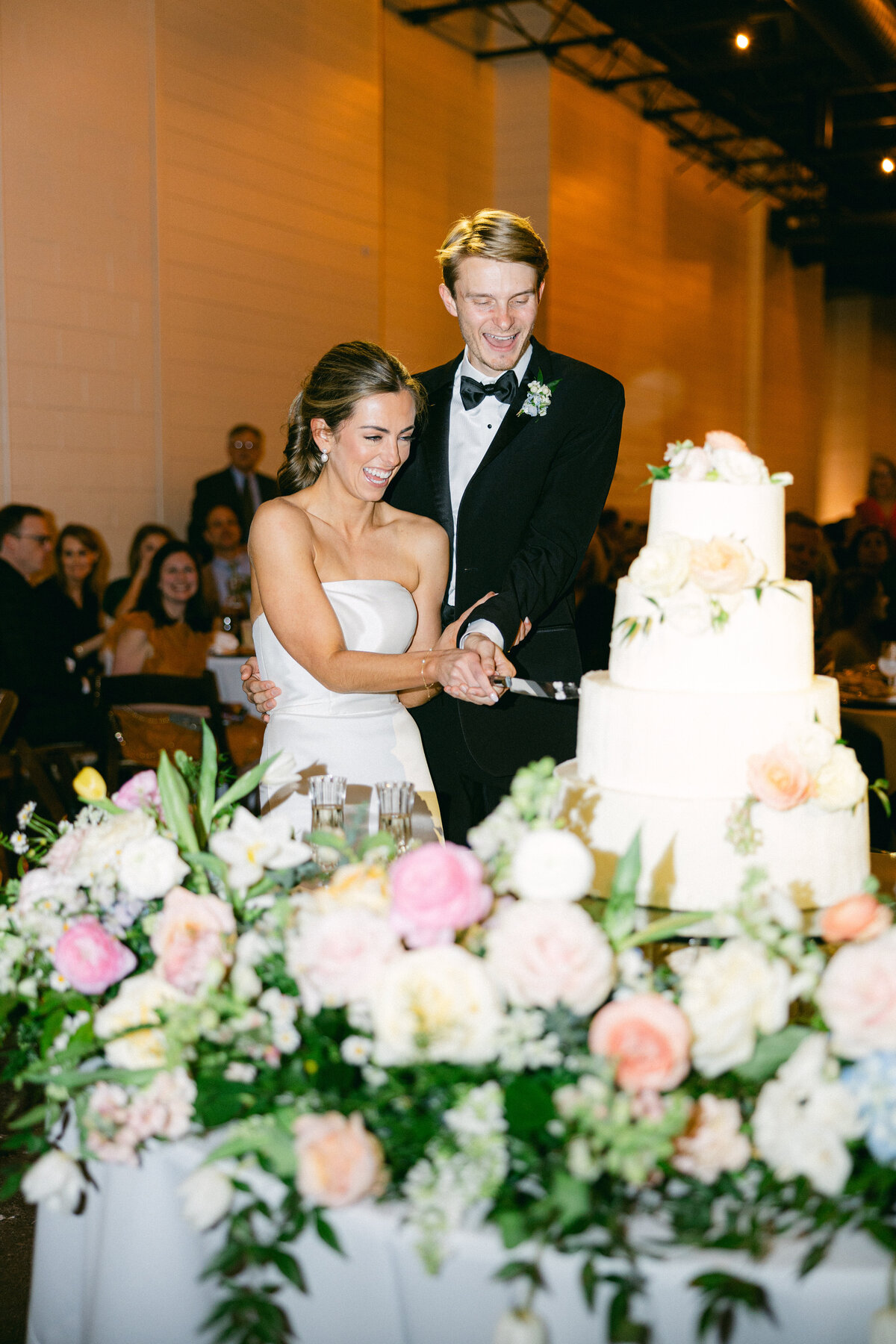 Katherine Horton Photography Christin & Lee Wedding Day Katherine's Favorites 260