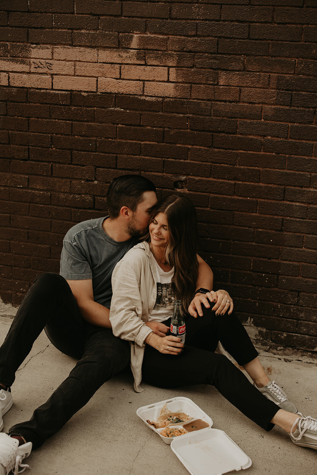 detroit-michigan-eastern-market-joses-tacos-couples-photoshoot-engagement-photos-19