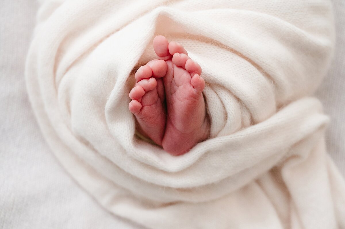 Lifestyle Newborn Photographer Pittsburgh-137