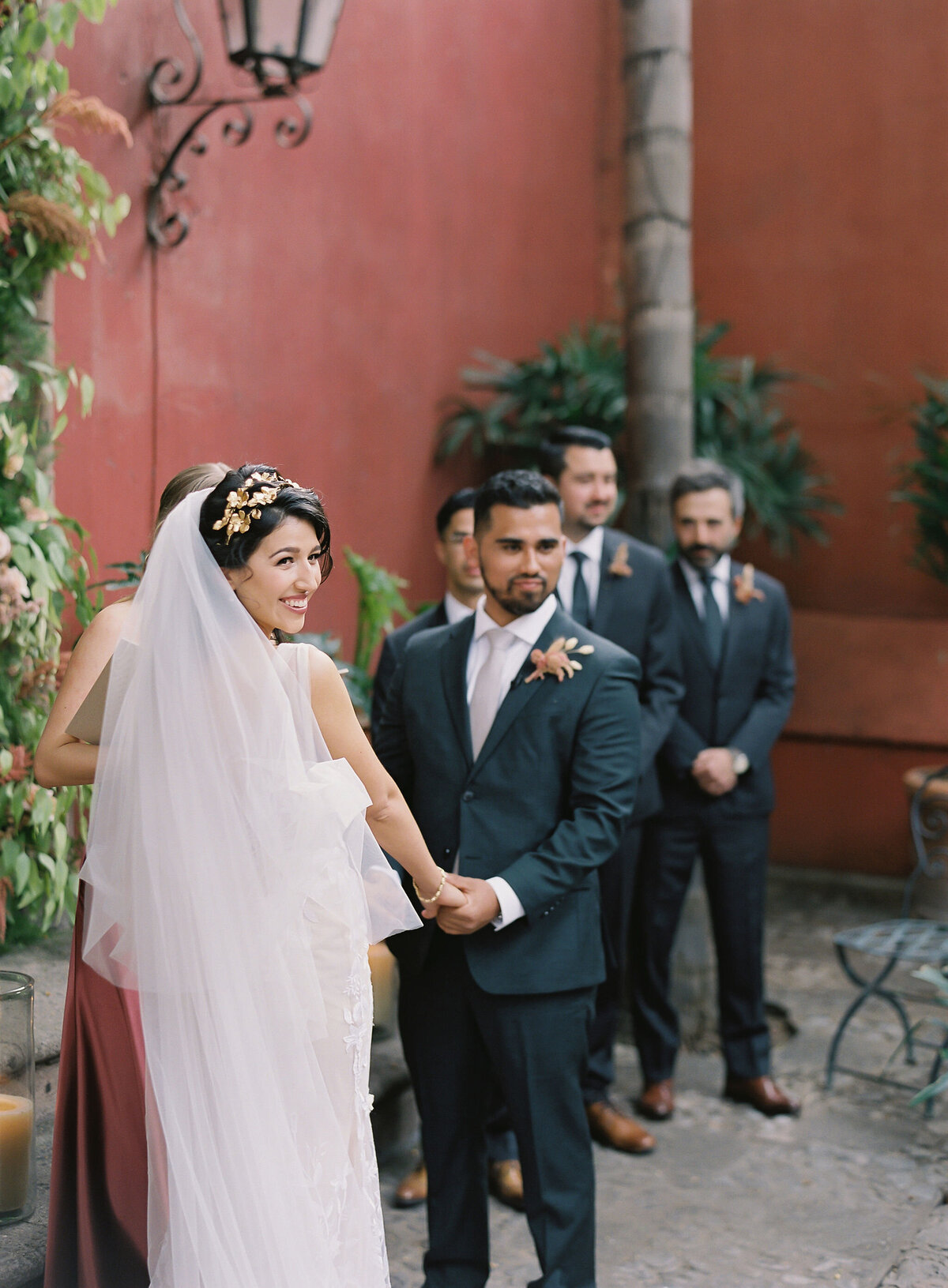 Vicki Grafton Photography Casa Hyder San Miguel de Allende Mexico Luxury Fine aRT Film Wedding Martha Stewart Bride Destination Modern Luxury134