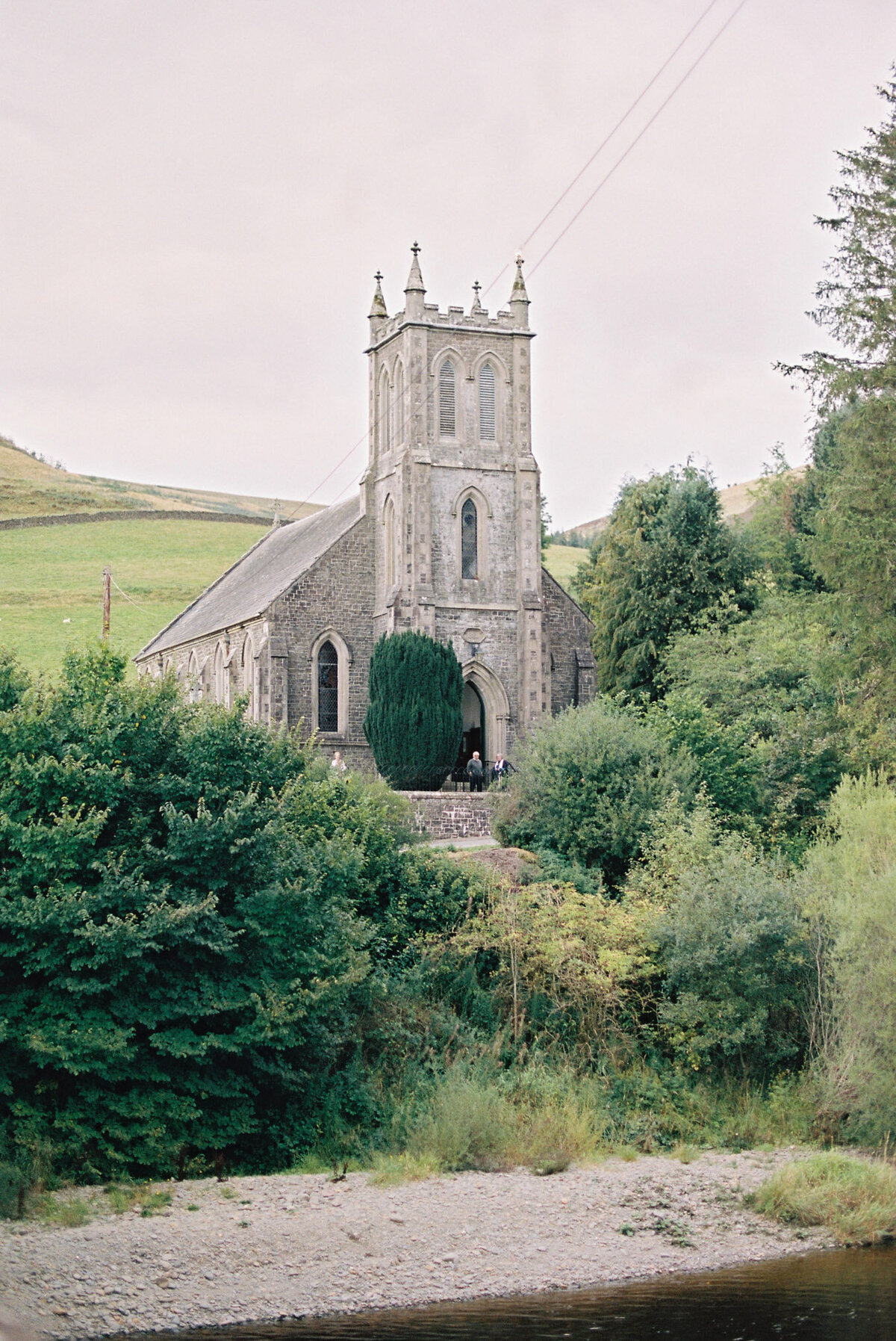 analog-film-wedding-photography-scotland-countryside-estate-5