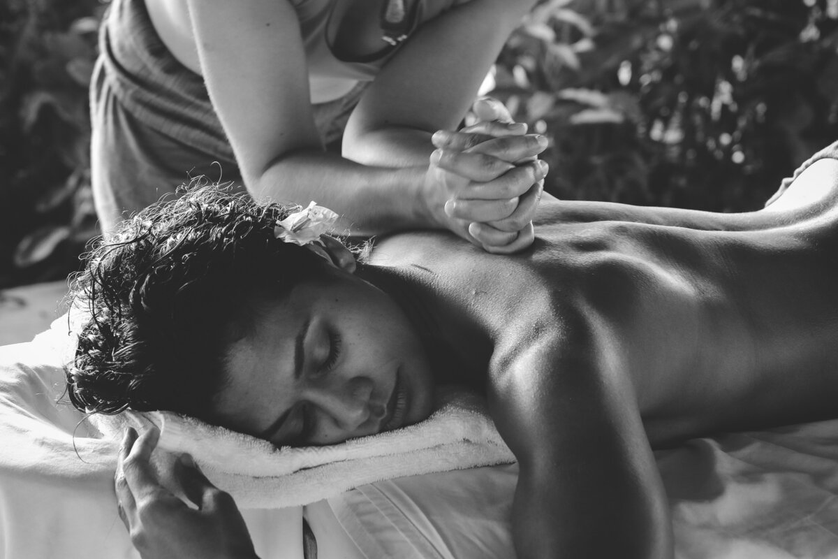 A Suite Retreat - Massage Therapy