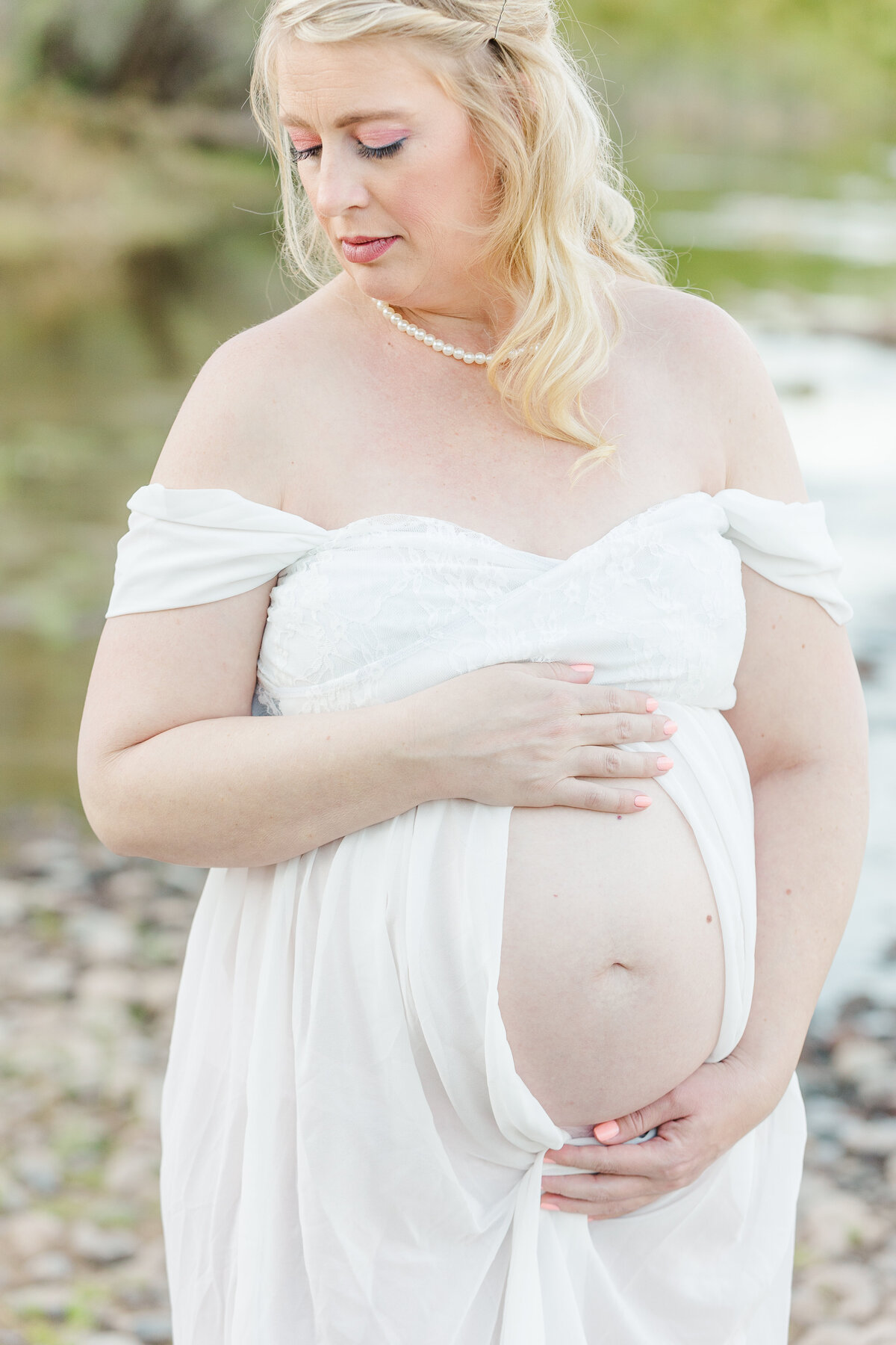 MATERNITY031222-145