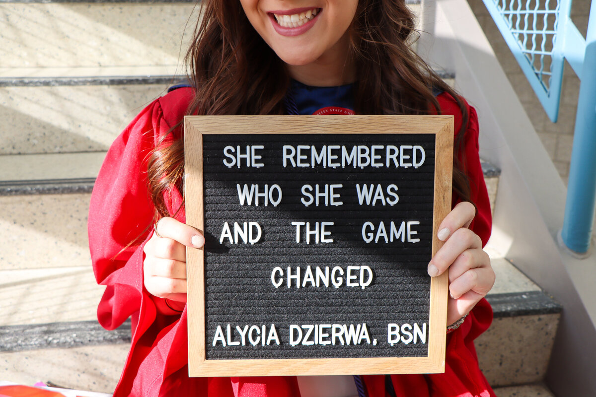 Alycia Dzierwa Grad Photos by Madi Taylor Photo12